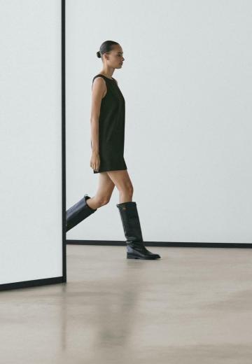 Короткое платье