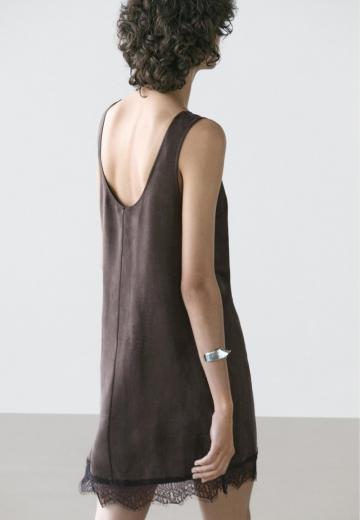 Короткое платье