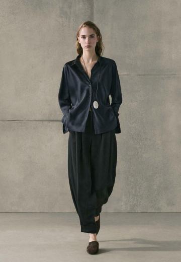 Атласная блузка