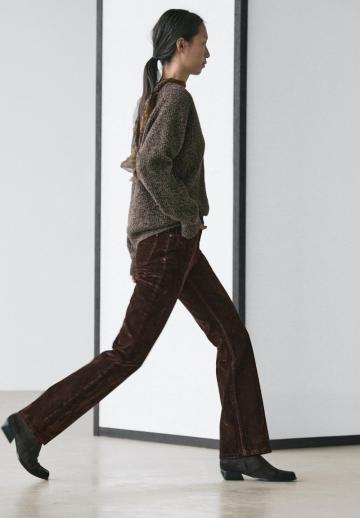 Клешеные брюки