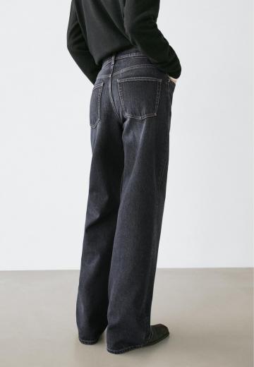 Прямые джинсы