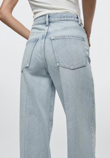 Клешеные джинсы