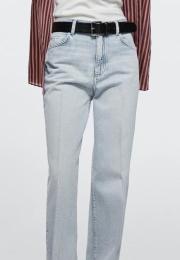 Клешеные джинсы