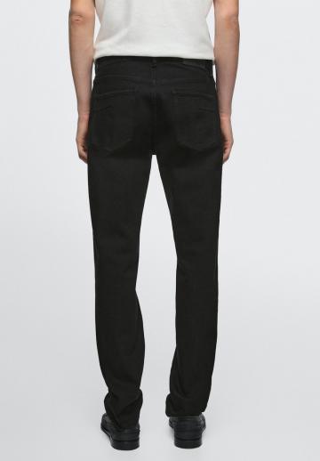 Узкие джинсы
