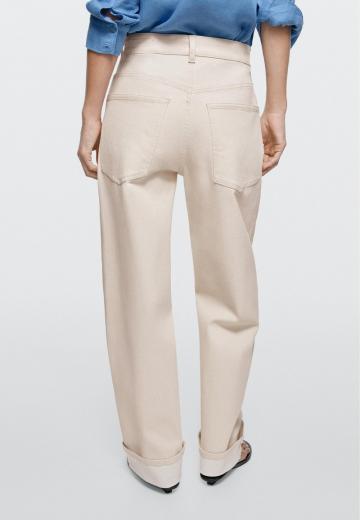 Прямые джинсы