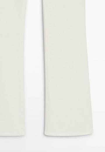 Узкие джинсы