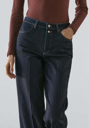 Клешеные джинсы