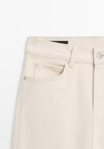 Прямые джинсы