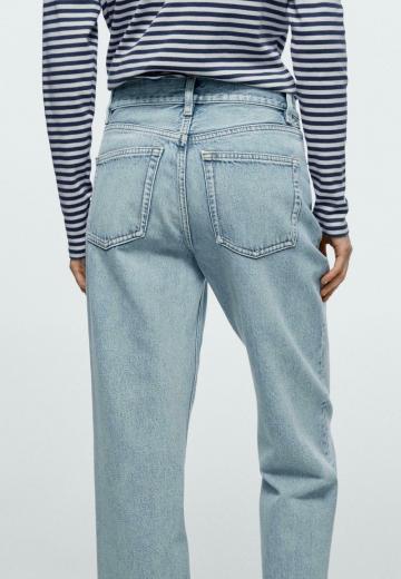 Прямые джинсы