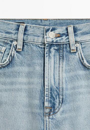 Прямые джинсы