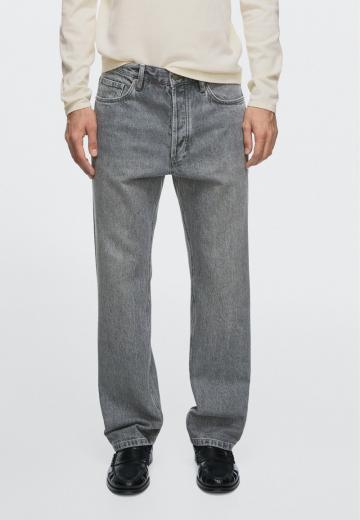 Прямые джинсы