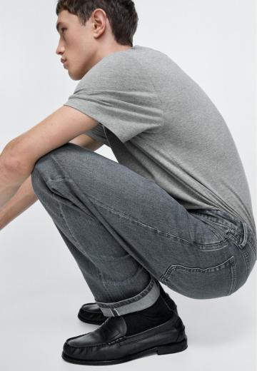 Прямые джинсы