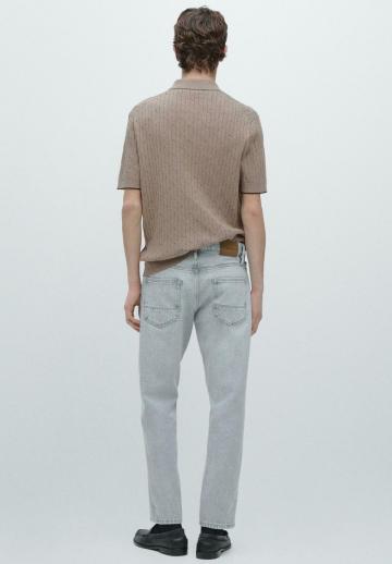 Прямые джинсы