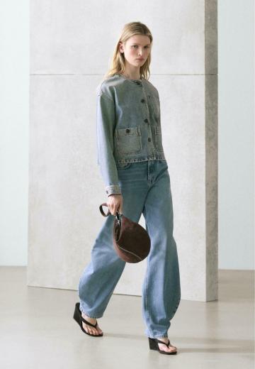 Джинсовая жилетка