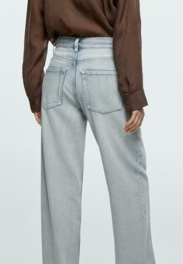 Прямые джинсы