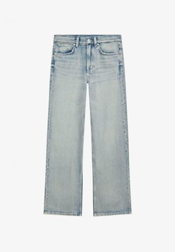 Прямые джинсы