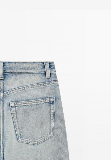 Прямые джинсы