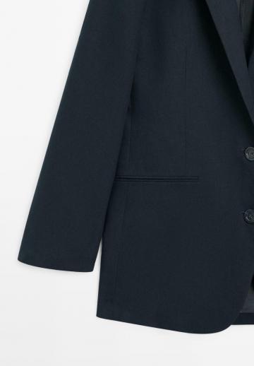 Короткое пальто