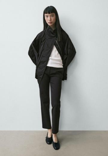 Куртка с накладнымит карманами