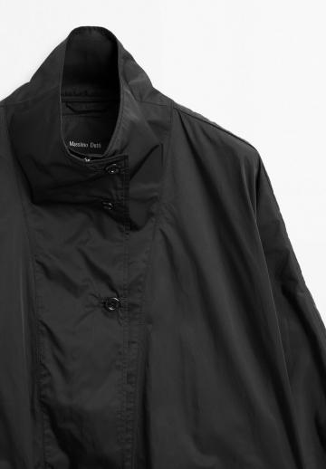 Куртка с накладнымит карманами