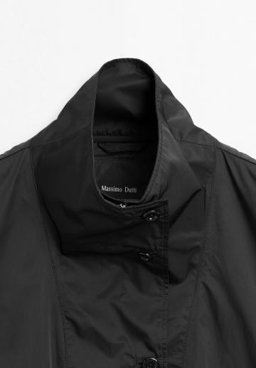 Куртка с накладнымит карманами