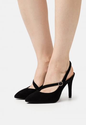 Туфли с ремешком