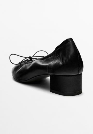 Туфли с высоким носом