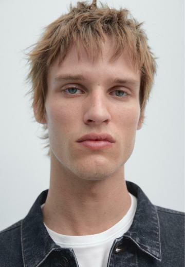 Джинсовая куртка