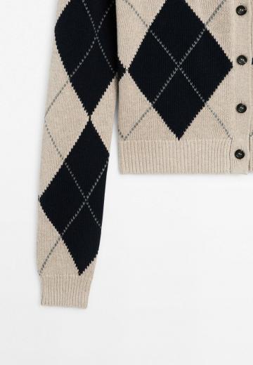 Вязаная кофта