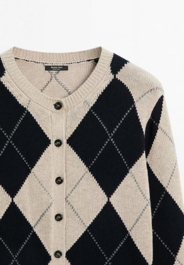 Вязаная кофта