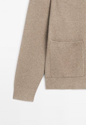 Вязаная кофта