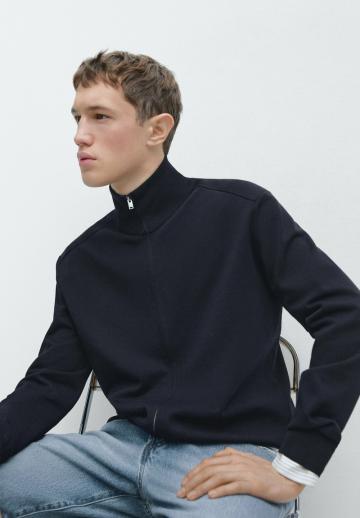 Вязаная кофта