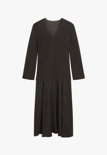 Вязаное платье