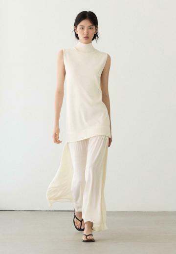 Вязаное платье