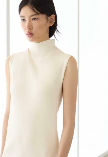 Вязаное платье