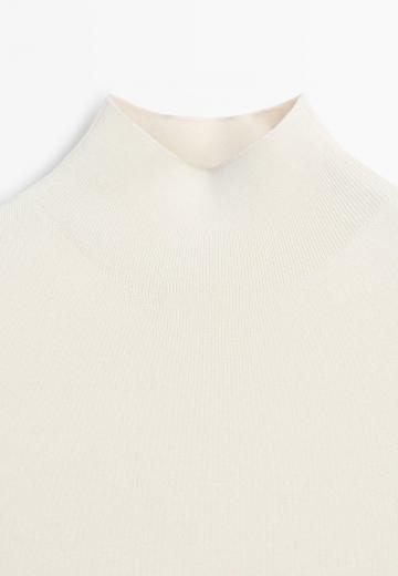 Вязаное платье