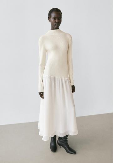 Вязаное платье