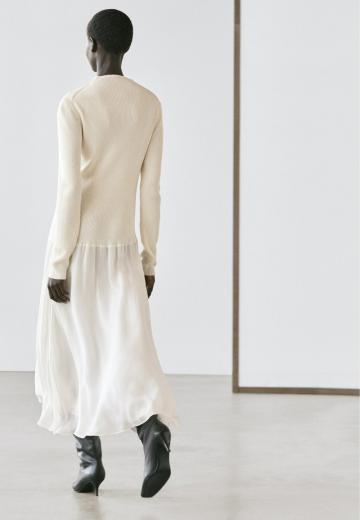 Вязаное платье