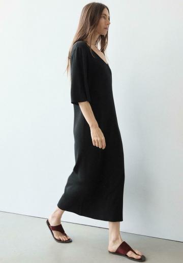 Вязаное платье