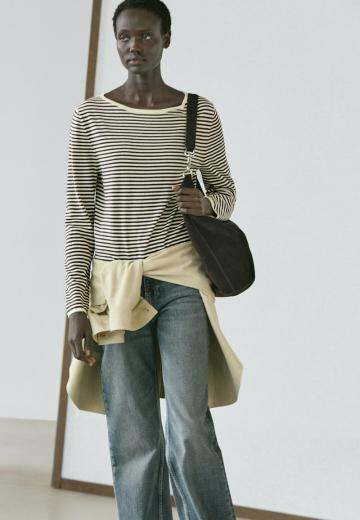 Пуловер в полоску