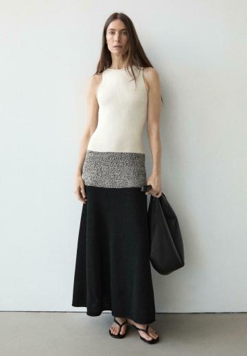 Вязаное платье