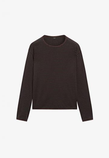 Пуловер в полоску