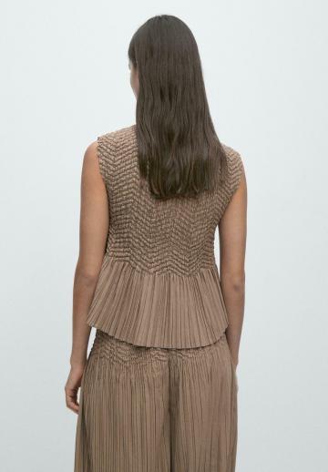 Блузка без рукавов