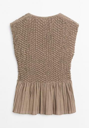 Блузка без рукавов