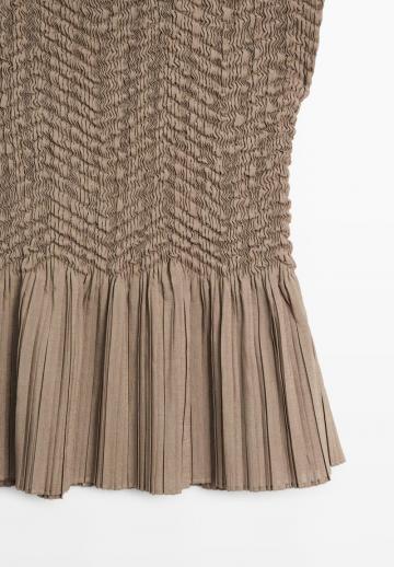 Блузка без рукавов