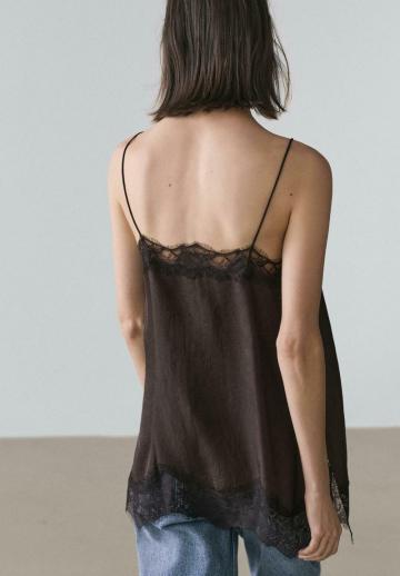 Топ на бретельках