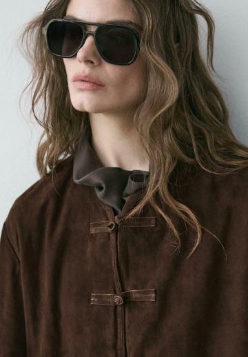 Короткая куртка