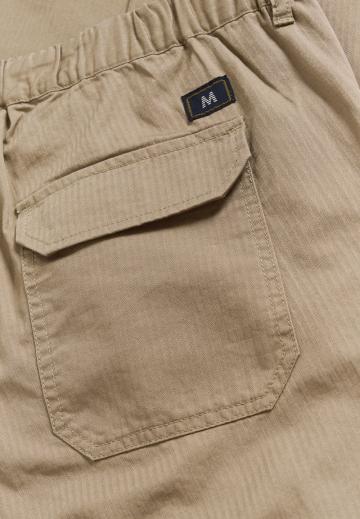 Брюки с накладными карманами