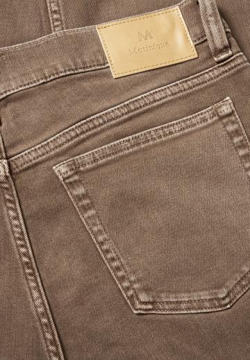 Прямые джинсы