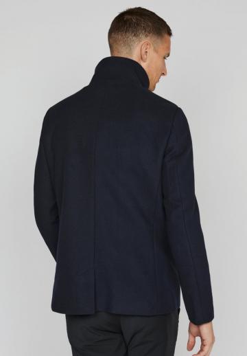 Короткое пальто